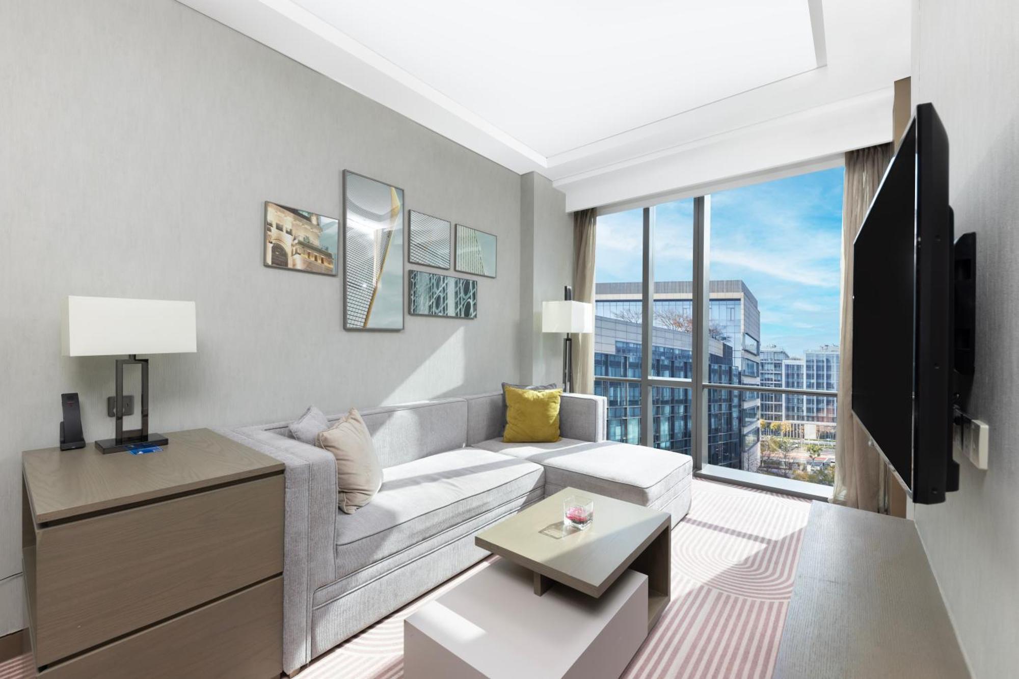 King Suite with Kitchen